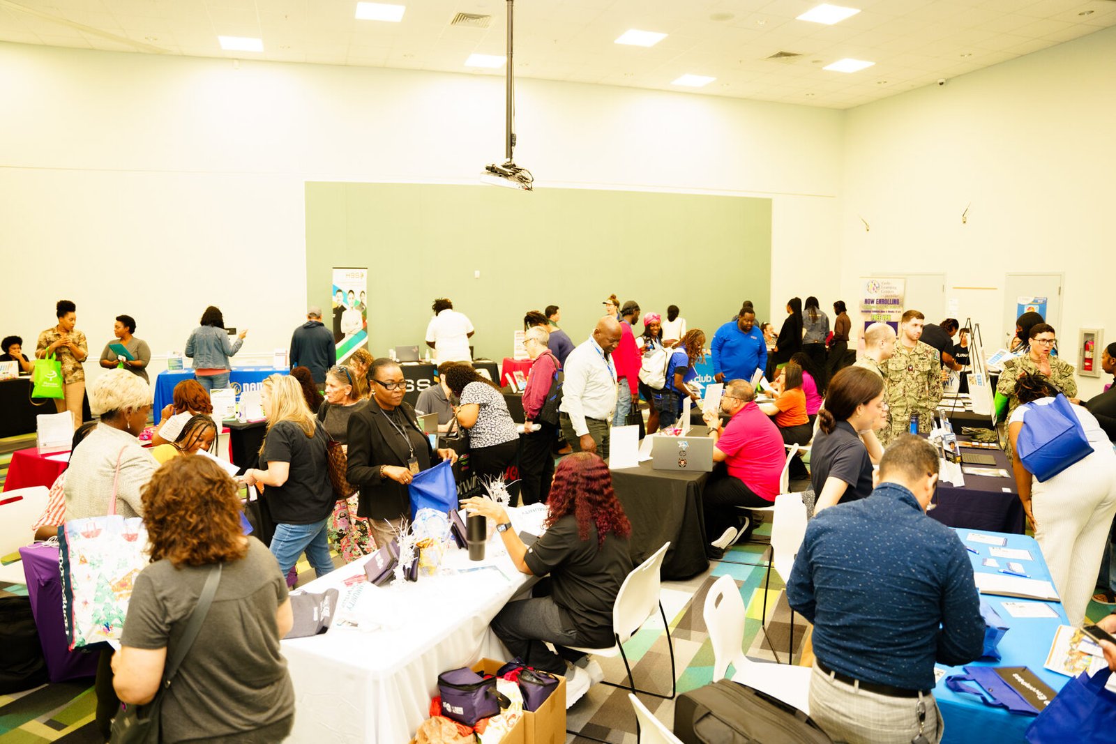 OIC_Job_Fair_2024_10